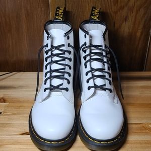 EUC 1460 Dr. Martens 🕵🏻‍♂️Smooth Leather Boots